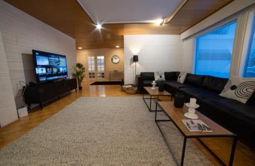 Seinajoki Villa | Villa Mänty 200 m2 Arkkitehdin suunnittelema kaupunkikoti rauhallinen sijainti Sauna autokatos