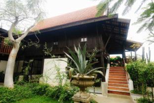 Su Thep Resort | Villa Mahabhirom - SHA Plus
