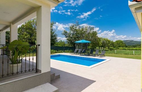 Polje Cepic Villa | Villa Mario with private heated saltwater pool family pet friendly
