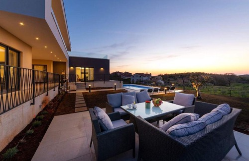 Mugeba House | Villa Maya