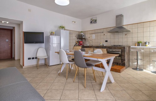 Porto Torres House | Villa Melograno with annexe, exclusive swimming pool surrounded by greenery