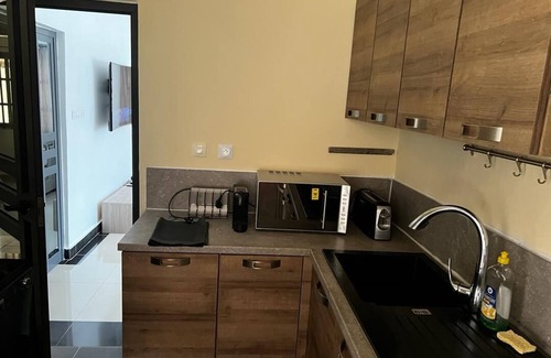 Abomey-Calavi Villa | Villa Meublée Dans la Citée Arconville à 10min Erevan Calavi