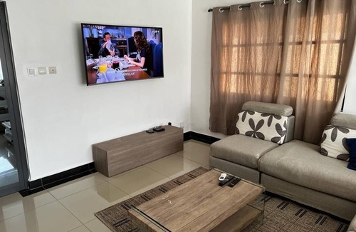 Abomey-Calavi Villa | Villa Meublée Dans la Citée Arconville à 10min Erevan Calavi