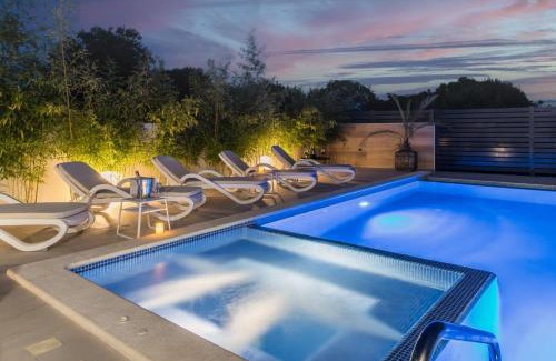 Medulin Villa | Villa Miaa newly built modern villa in Medulin for 9 people with heated swimming pool & jacuzzi