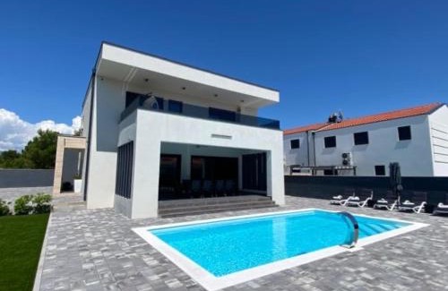 Vrsi Villa | Villa Mila