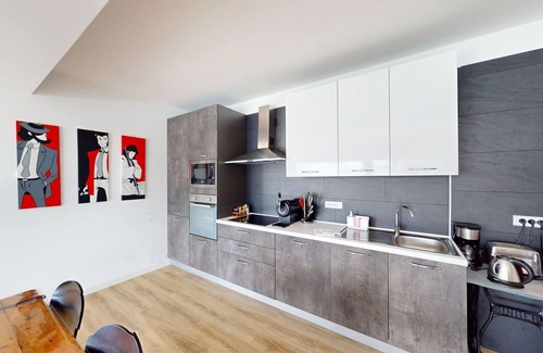 Porto Villa | VILLA MIMOSA - Stunning lake view, private garden, swimming pool and Jacuzzi