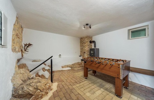 Sveti Ivan Dobrinjski Villa | Villa Miry's Hideaway