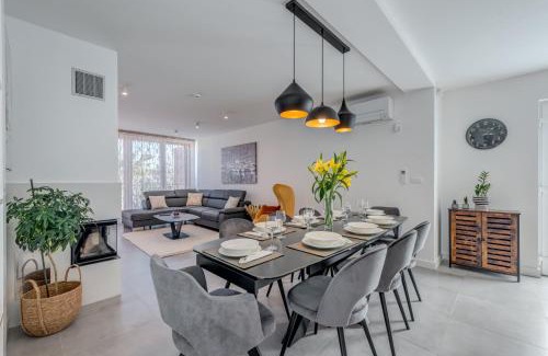 Plano Villa | Villa Modea with Heated Pool