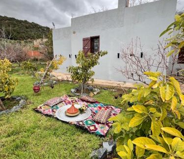 Aguelmam Azegza Villa | Villa Mouloud, arougou khenifra