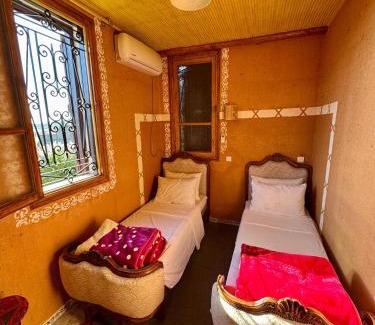 Aguelmam Azegza Villa | Villa Mouloud, arougou khenifra