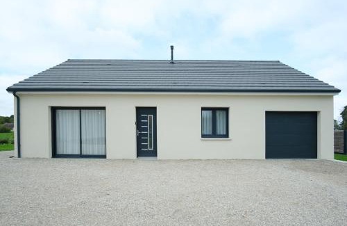 La Celle-sous-Gouzon Villa | Villa neuve 2025 - Calme & Confort, 8 pers, JURA