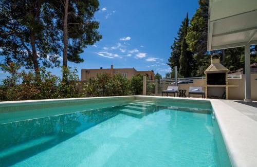 Sumartin Villa | Villa Nina