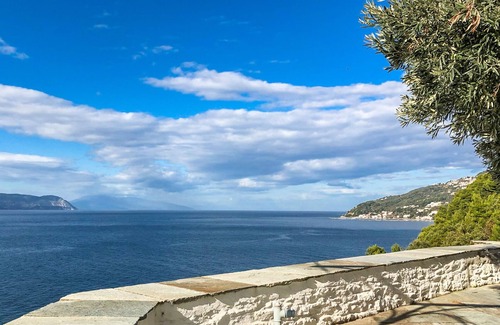 Xanthi Region Villa | “Villa Nina” is located above a beautiful beach with breathtaking sunset views.