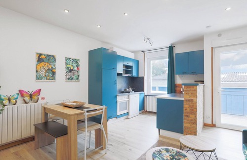 Cleguerec House | Villa 'Oasis Tropicale A Cleguerec' with Private Terrace, Private Garden and Wi-Fi