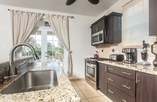 Puntas House | Villa Ocean Mist - Luxury Villa, Steps From Sandy Beach.