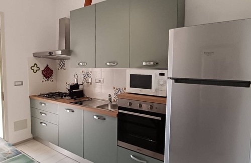 Eden Beach Villa | Villa Oleandro. A few steps from the sea, with garden and sea view.