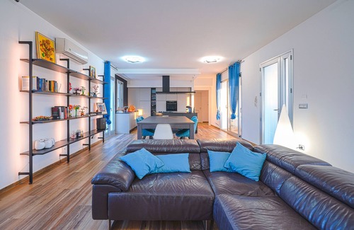 Plemmirio Villa | Villa Opulentia with Pool and Sea View