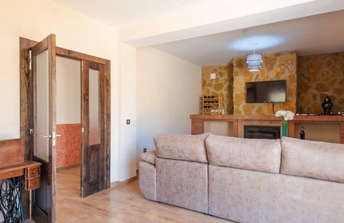 Alcala la Real Villa | Villa Ortega Alba Alcalá La Real by Ruralidays