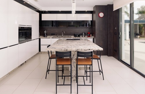 Pinares de San Anton Villa | Villa 'Palacio Nazari' with Private Pool, Wi-Fi and Air Conditioning