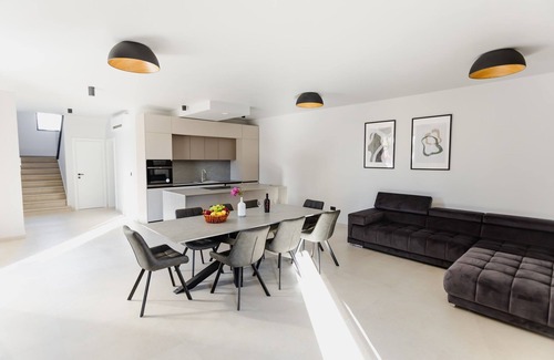 Kolan Villa | Villa Pam - Luxury villa with a heated pool and a summer terace with 4 bedrooms