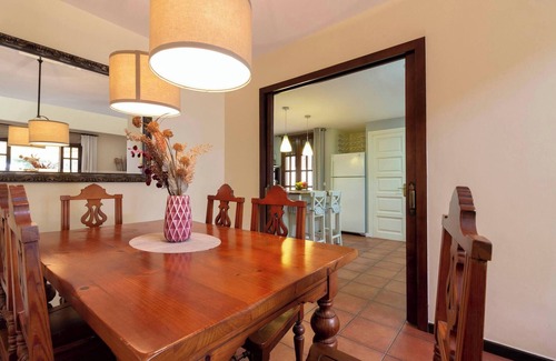 Roda de Bara Villa | Villa Paradís - Piscina, BBQ, A/C, Sala de juegos