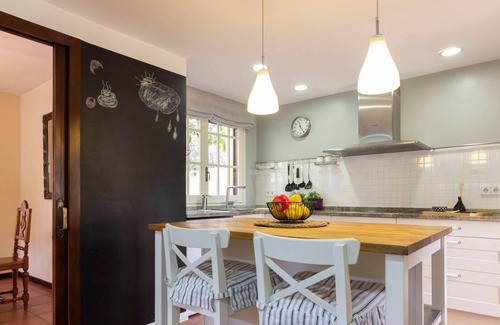 Roda de Bara Villa | Villa Paradís - Piscina, BBQ, A/C, Sala de juegos