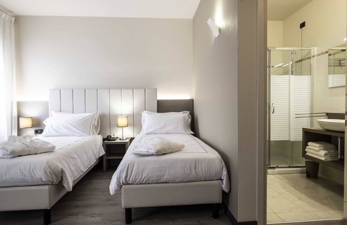 Novellara Hotel | Villa Petra