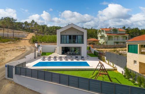 Pridraga Villa | Villa Pine