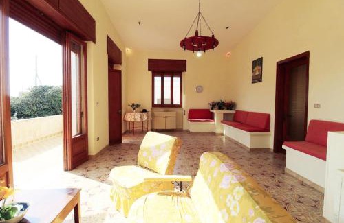 Posto Rosso House | Villa Posto Rosso vista mare by Apulia Home