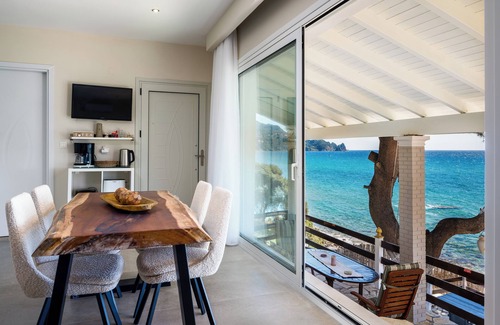 Agios Gordios Villa | Villa Renata & Villa Filippos with private Plunge Pool by Konnect