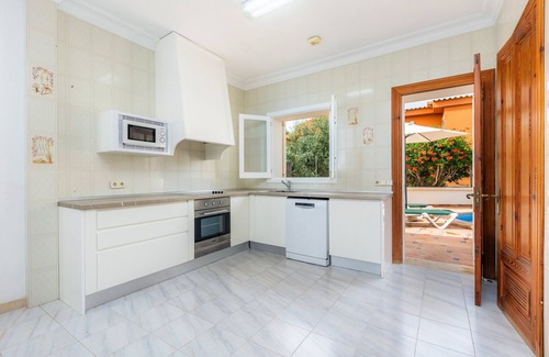 Sa Coma Villa | Villa 'Sa Coma' with Private Pool, Private Terrace and Wi-Fi