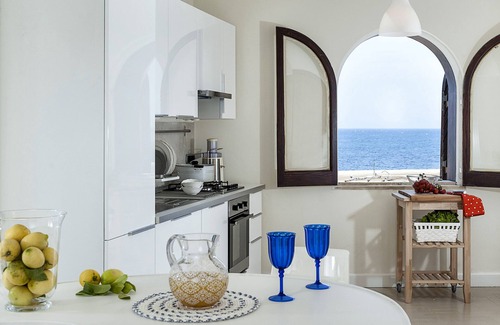 Giardini Naxos Villa | Villa Schisò, exclusive location for 12 people, in front of the sea with pool.