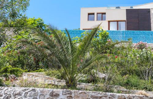 Radovici Villa | Villa Semiramis