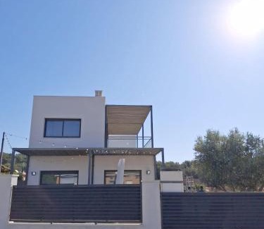 Cunit Villa | Villa Serenità by Prolocal