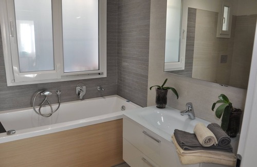 Cap d'Ail Villa | Villa SKYLINE Enjoy 360 ˚ panoramic view between the sea and the Alpes!