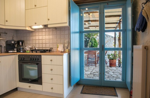 Limeni Villa | VILLA SMARAGDA- LIMENI MANI-PELOPONNESE