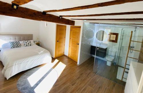 Requena House | VILLA SOL Casa con cueva privada y vistas a la Iglesia