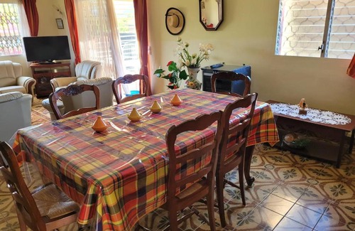 Le Morne-Rouge Villa | Villa spacieuse et rénovée depuis septembre 100 m2 avec véranda cour et jardin à 9 mn de la mer et des plages Havre de paix