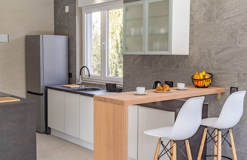 Komaji Villa | Villa Splendor, new modern 5 bedroom, near Dubrovnik, heated pool with parking