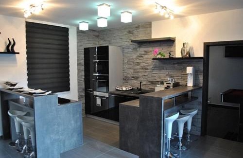 Hevlin House | Villa Star House