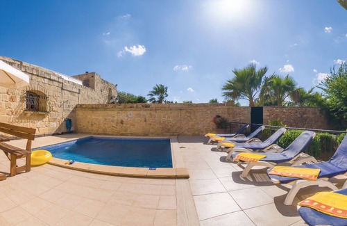 Zejtun Villa | Villa Strawberry - Typical and charming Maltese farmhouse with private pool