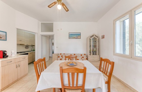 Posto Rosso Villa | Villa 'Terra Rossa - Grande' with Private Terrace and Private Garden