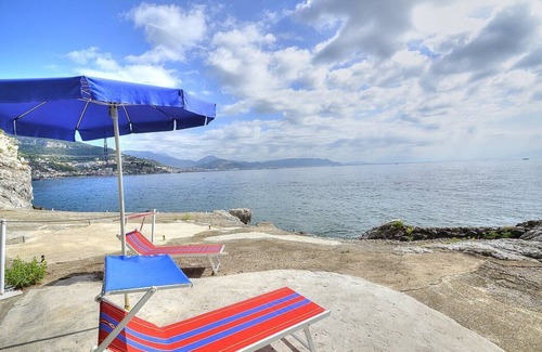 Vietri sul Mare Villa | Villa Teti: A bright three-story villa built sheer above the sea, with Free WI-FI.