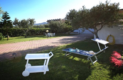 Marina di Davoli Apartment | Villa Tigani: direct beach access sea and mountains view “Pandora apartment”