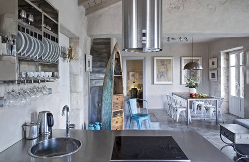 Tselendata House | Villa To Throni