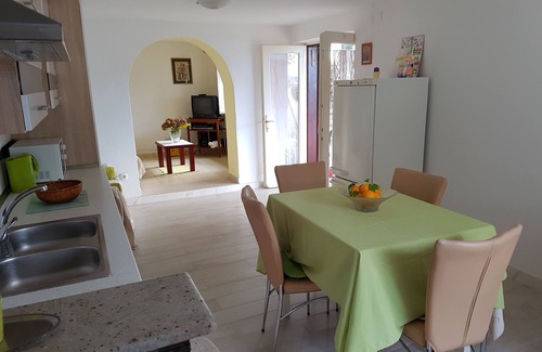 Seget Vranjica Villa | Villa Tonka Seget Vranjica - only 10 meters away from the beach.