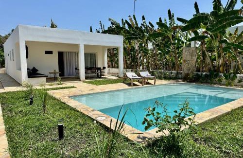 Kiwengwa House | Villa Totò with Private Pool ZanzibarHouses