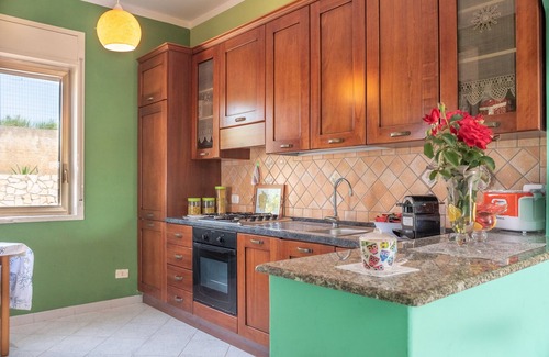 Montallegro Villa | Villa 'Tre S' with Sea View, Garden & Wi-Fi