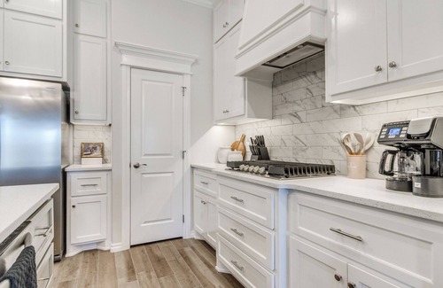 Edmond House | Villa Valeria Way – Stylish Family Living