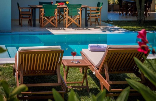 Romirion Villa | Villa Verano - Spacious 5-bdr & 5-bth Villa